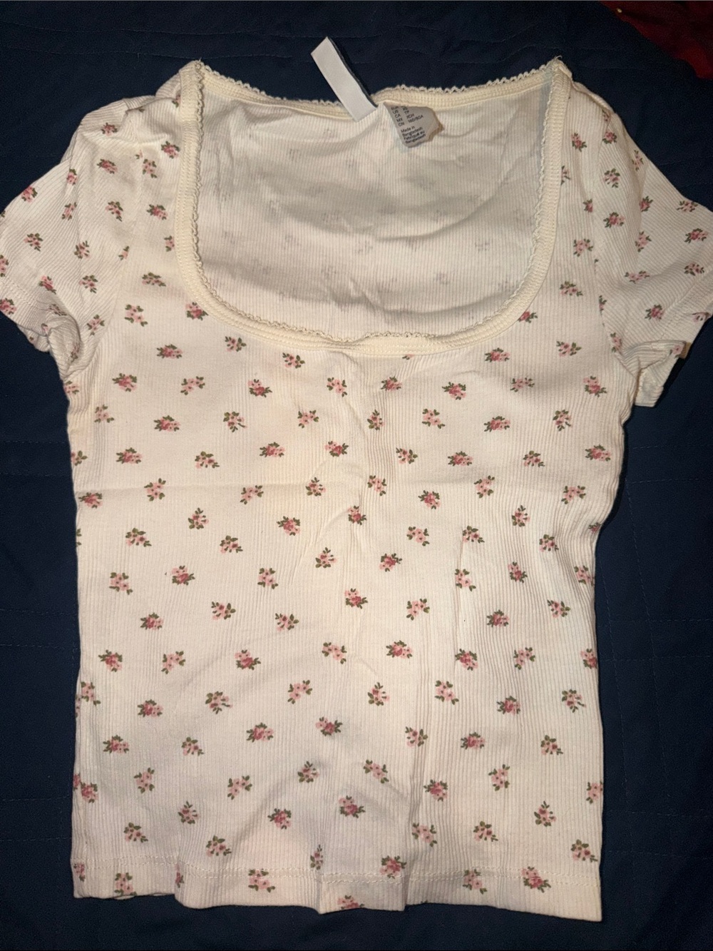 Forever 21 White Ribbed Scoop Neck Tee with Pink Floral Print